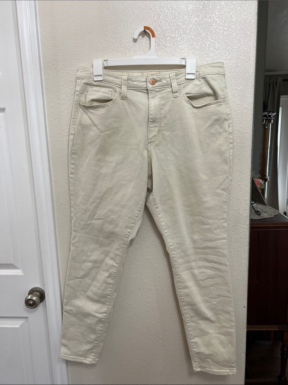 Universal Thread Women's Skinny Jeans in Cream